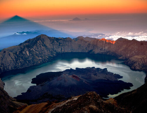 Rinjani Nggak Cuma Buat Pendaki Pro, Panduan Seru Mendaki Gunung Rinjani Buat Pemula!