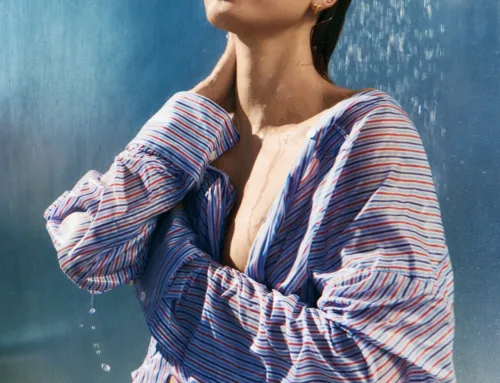 Sampul Solo Pertama Hailey Bieber untuk Vogue Edisi The Summer Issue 2025