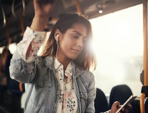Earphone Kabel Kembali Menjadi Tren Di Kalangan Genz, Yuk Simak Alasannya!