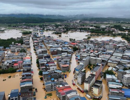 Bendungan Jebol di China, Ribuan Warga Nanning Terjang Banjir Bandang