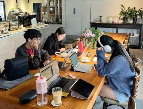 Mengapa Mahasiswa Kini Lebih Suka Mengerjakan Tugas di Coffee Shop?